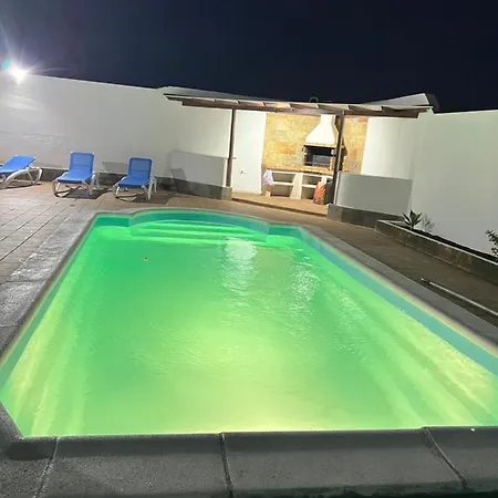 Linda * Playa Blanca (Lanzarote)